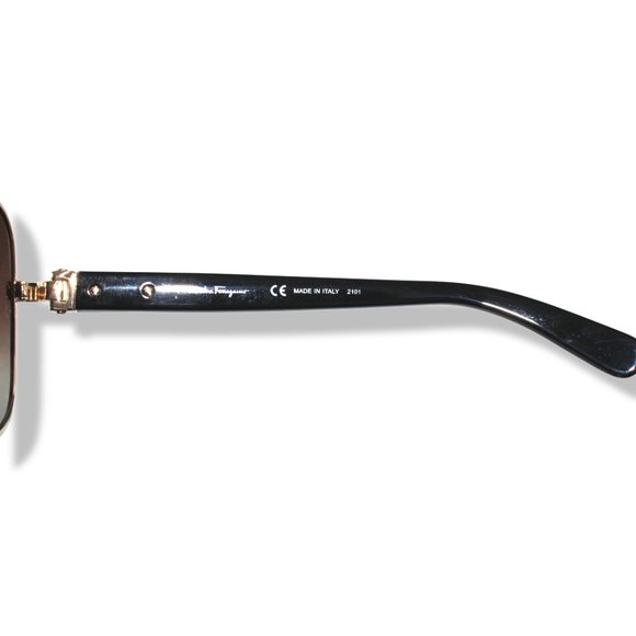 ? Salvatore Ferragamo Women\'s Fashion Sunglasses main image 5